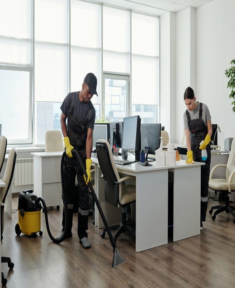 خدمة تنظيف النشاطات التجارية | Commercial cleaning service