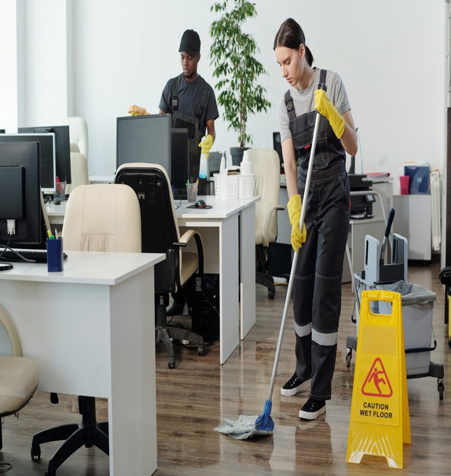 خدمة تنظيف النشاطات التجارية | Commercial cleaning service